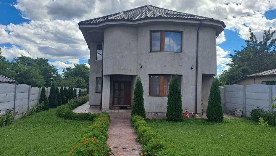 Casa, Vanatori,P+1 - Poză 1