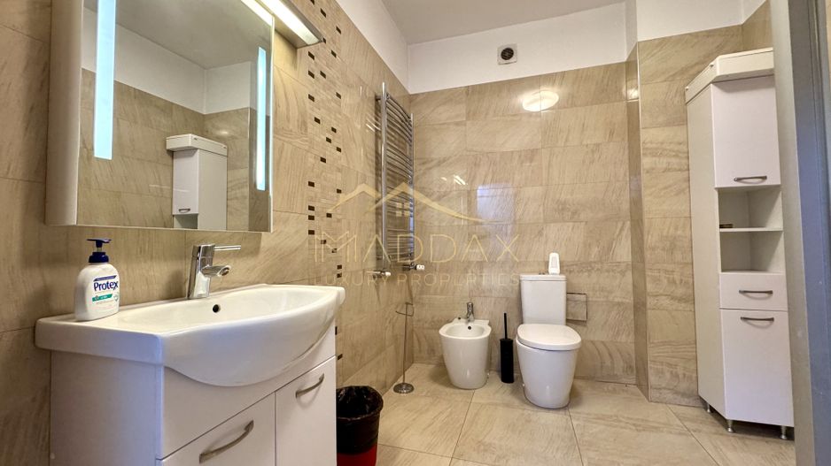 Vila centrala cu 13 camere *460mpu* + garaj // Dorobanți - Poză 20