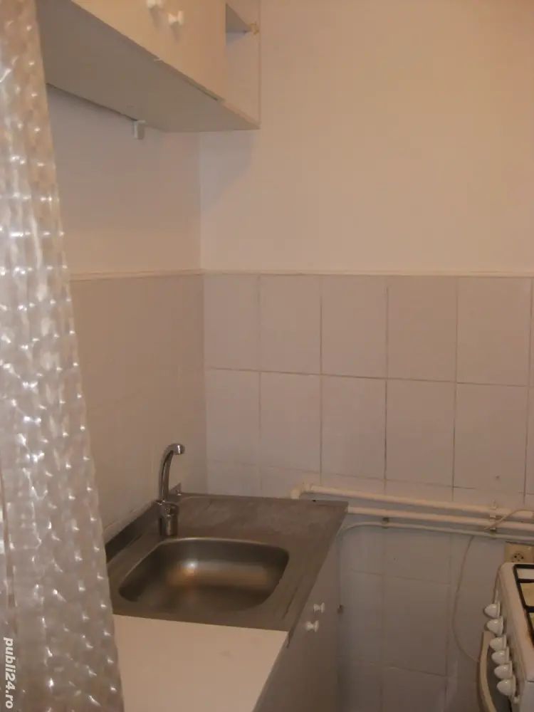 Închiriez garsonieră, Matei Basarab - Unirii, centrală proprie - Poză 3