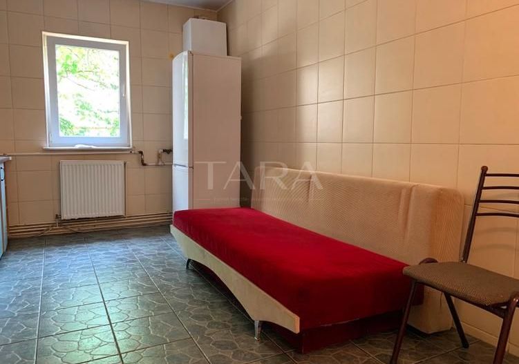 Vând apartament 3 camere decomandat zona Pasteur, Zucca, UMF. - Poză 3