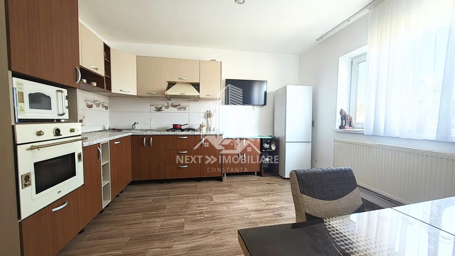 Casă P+1 cu 8 camere 492 mp teren 21 ml deschidere comision 0% - Poză 8