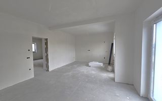 Casa Sibiu 4 camere, 2bai, terasa, carport, locatie Selimbar - Poză 4
