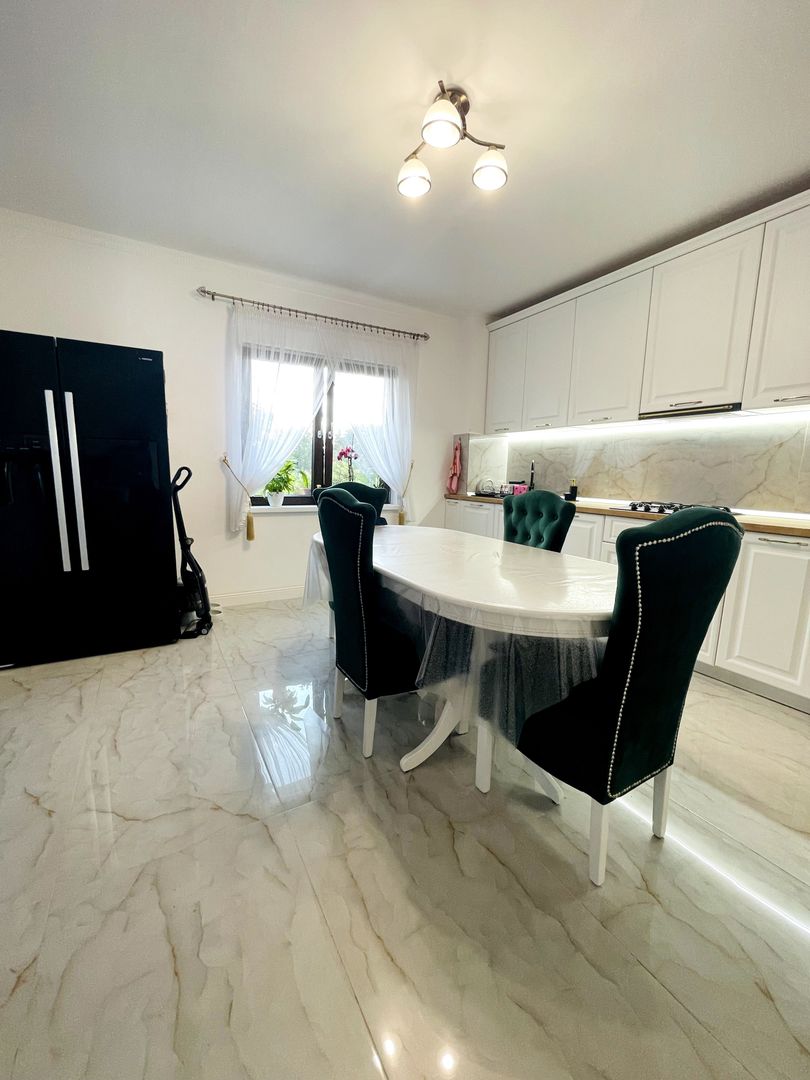 Casă de vânzare – 6 camere P+M, Haieu - Poză 10