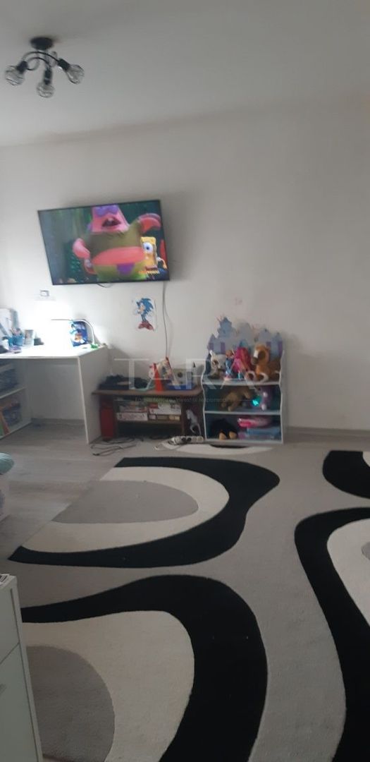 Apartament cu doua camere, decomandat, Zona BRD, Marasti. - Poză 4