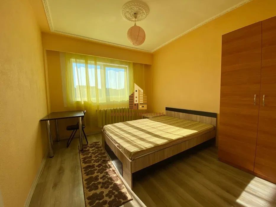 | Apartament cu 3 camere de vanzare | Etaj intermediar| Cartierul Manastur | - Poză 2