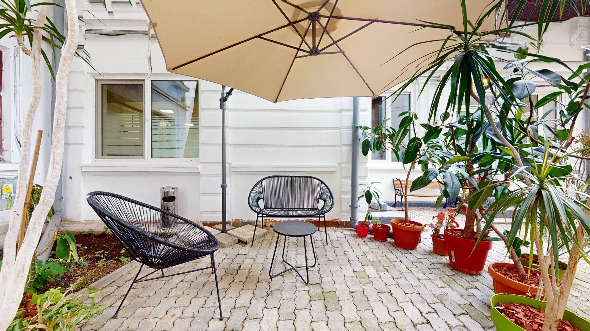 Casă cu șarm istoric lângă Cișmigiu – 6 camere, atrium natural, cramă - Poză 3