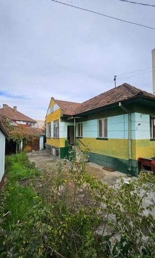 Casa in centrul Brasovului cu proiect si autorizatie pentru extindere - Poză 2