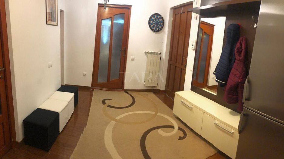 Apartament cu 3 camere de vânzare, in Floresti - Poză 5
