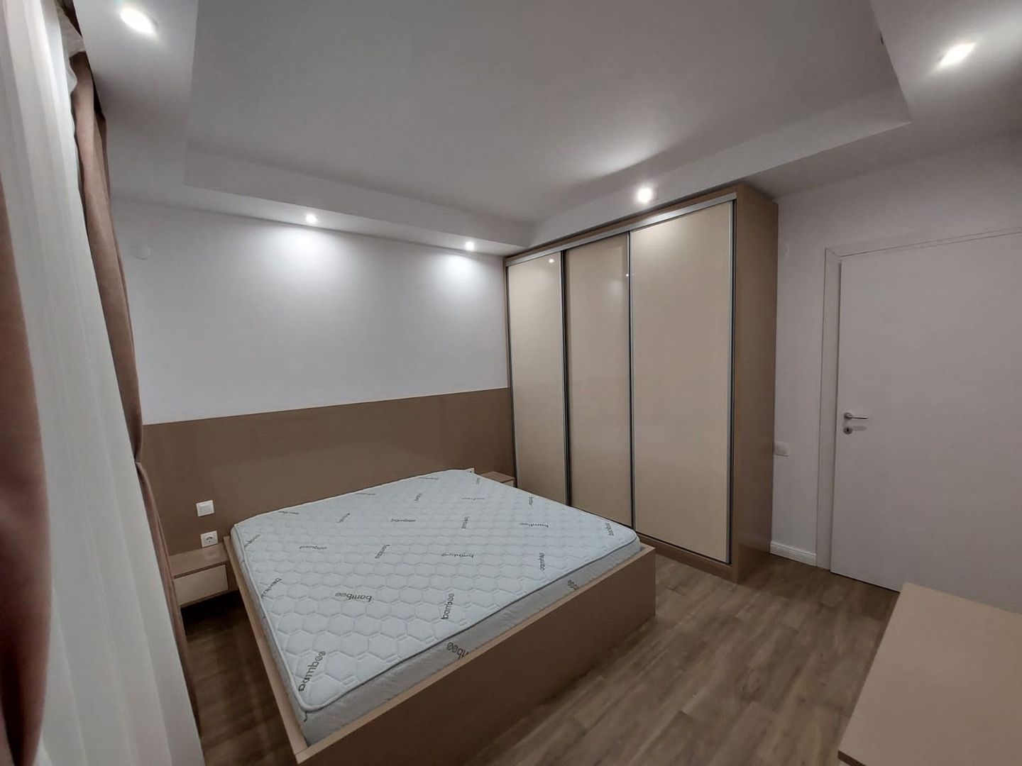 2 camere parter| Cosmopolis | grădină privată | acces piscina |parcare - Poză 7