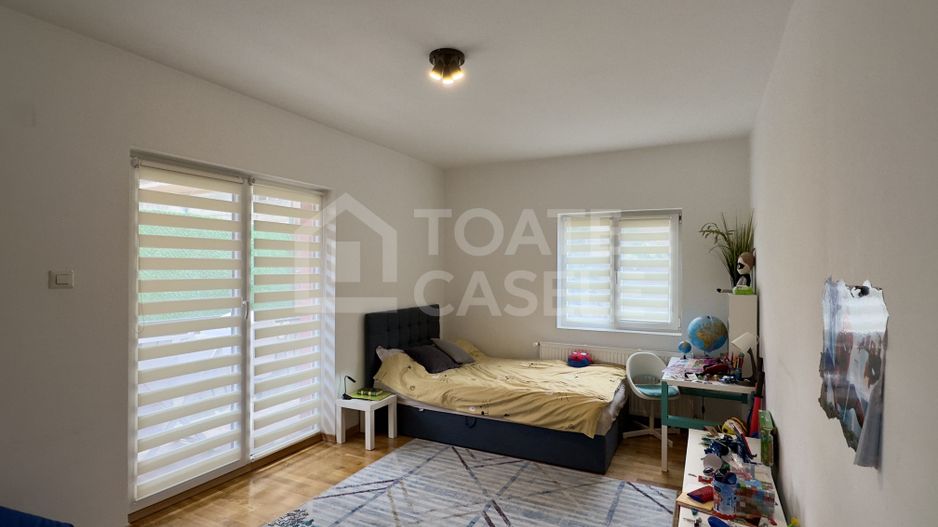 Apartament cu 3 camere, decomandat, 85 mp, zona Alverna - Poză 4