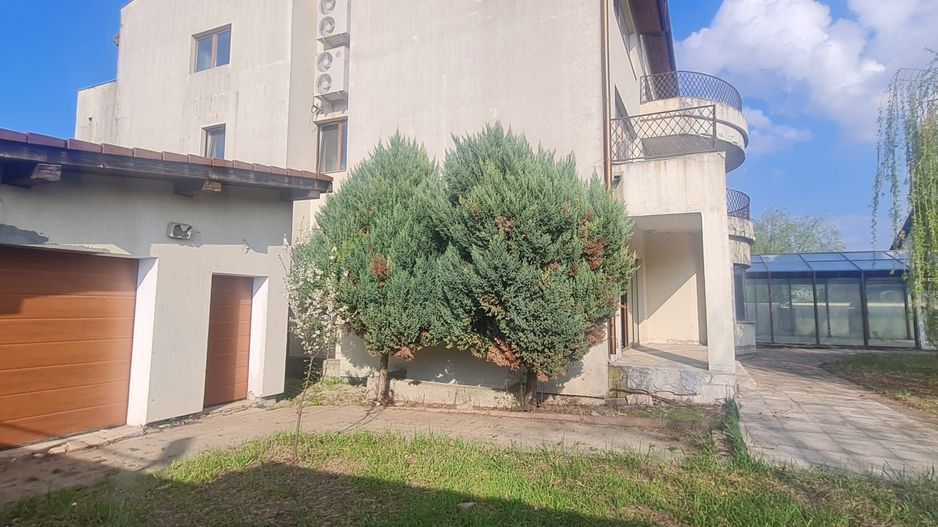 Vilă Impresionantă în Pipera – Oportunitate Unică de Investiție - Poză 1