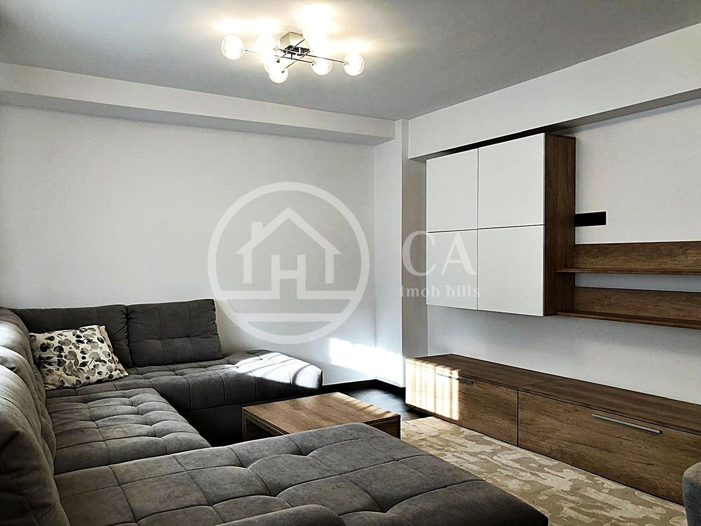 Apartament de inchiriat cu 3 camere Ultracentral, Oradea - Poză 3