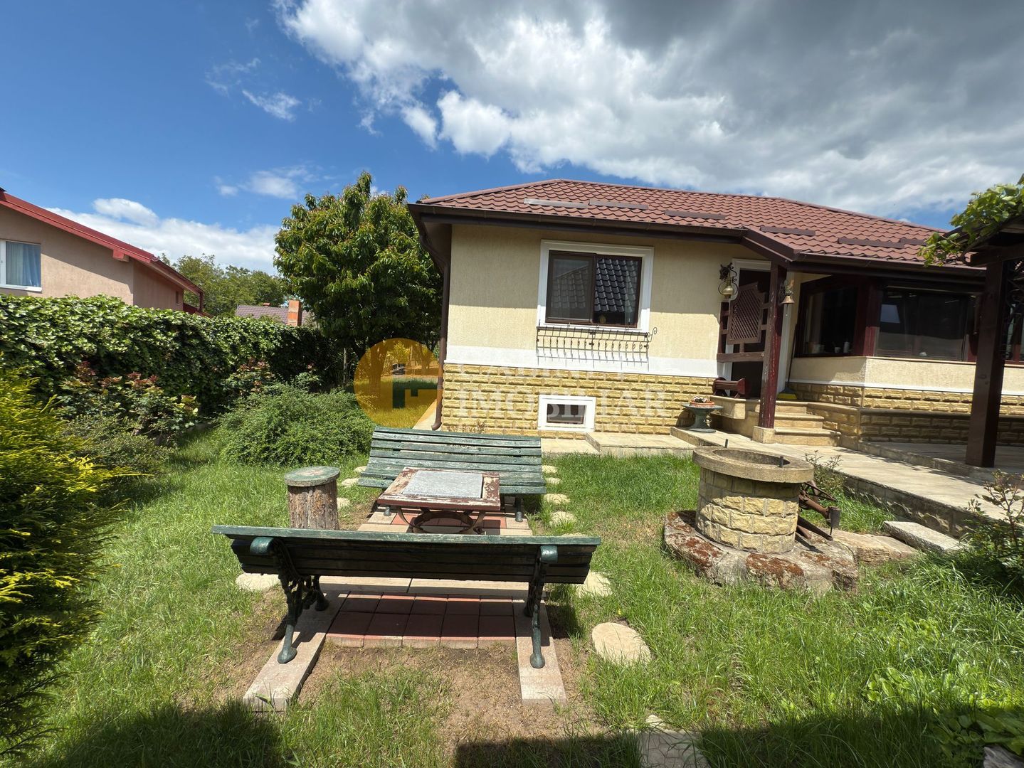 Proprietate deosebită în Aroneanu – 2 case pe teren generos de 1209 mp - Poză 21