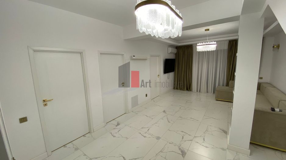 VILA SUPERBA DE VANZARE IN PIPERA - Poză 10