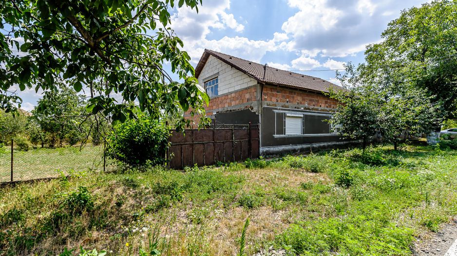 Casă de vânzare în Macea, la câțiva pași de Castelul Csernovics - Poză 3