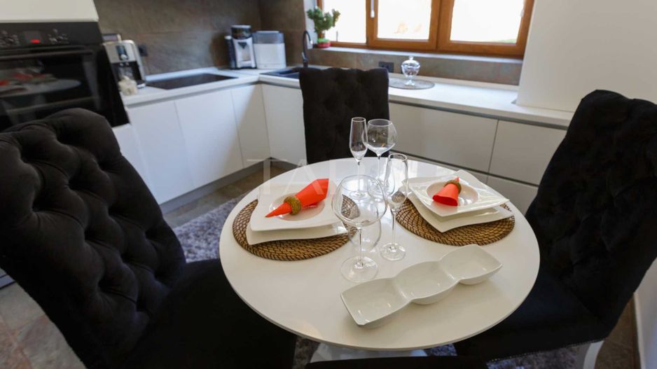 Apartament în vilă, 116 mp – zona Eugen Ionescu. - Poză 3