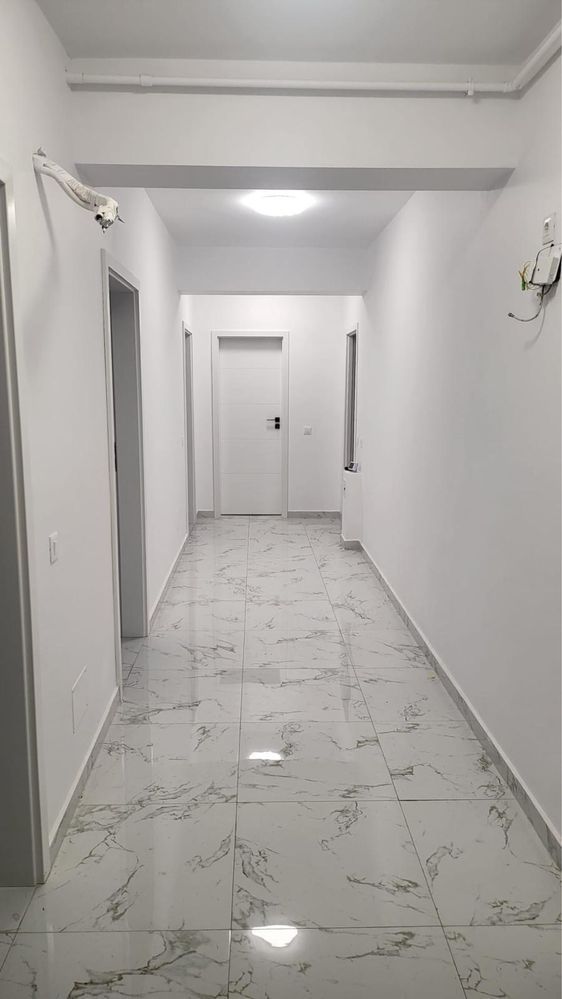 Apartament 3 camere, parter, nemobilat,  Complex Exigent Plaza - Poză 1