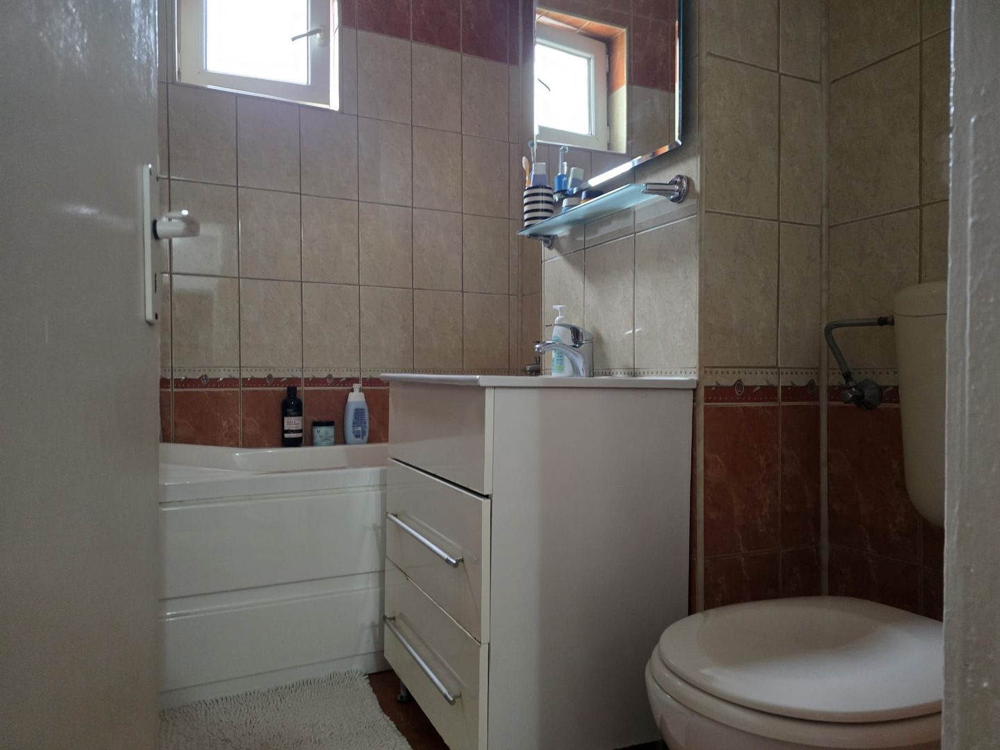 LOC. RACACIUNI,  APARTAMENT 3 CAMERE - Poză 12