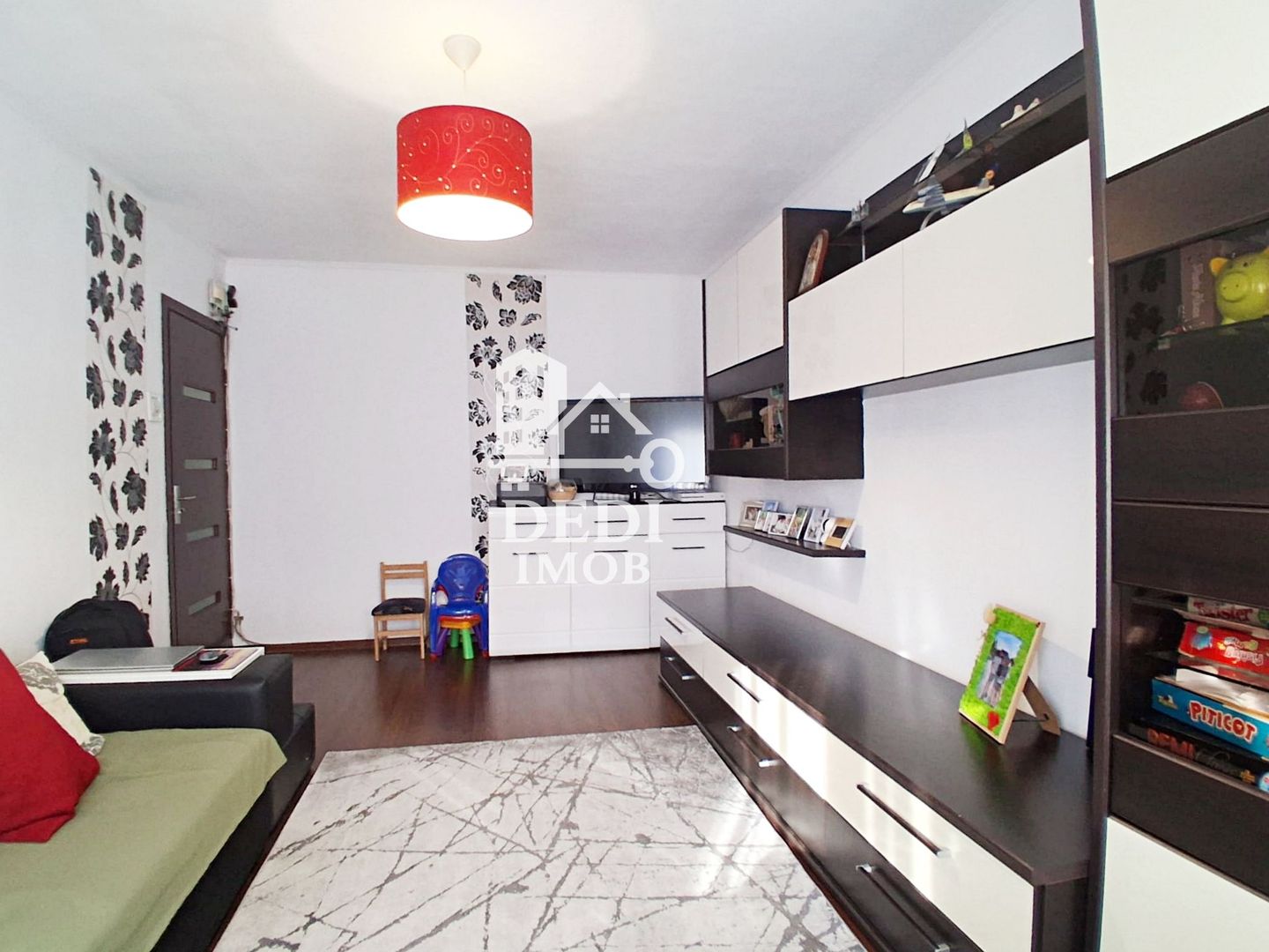 Apartament cu 3 camere de inchiriat zona Decebal, Oradea - Poză 2