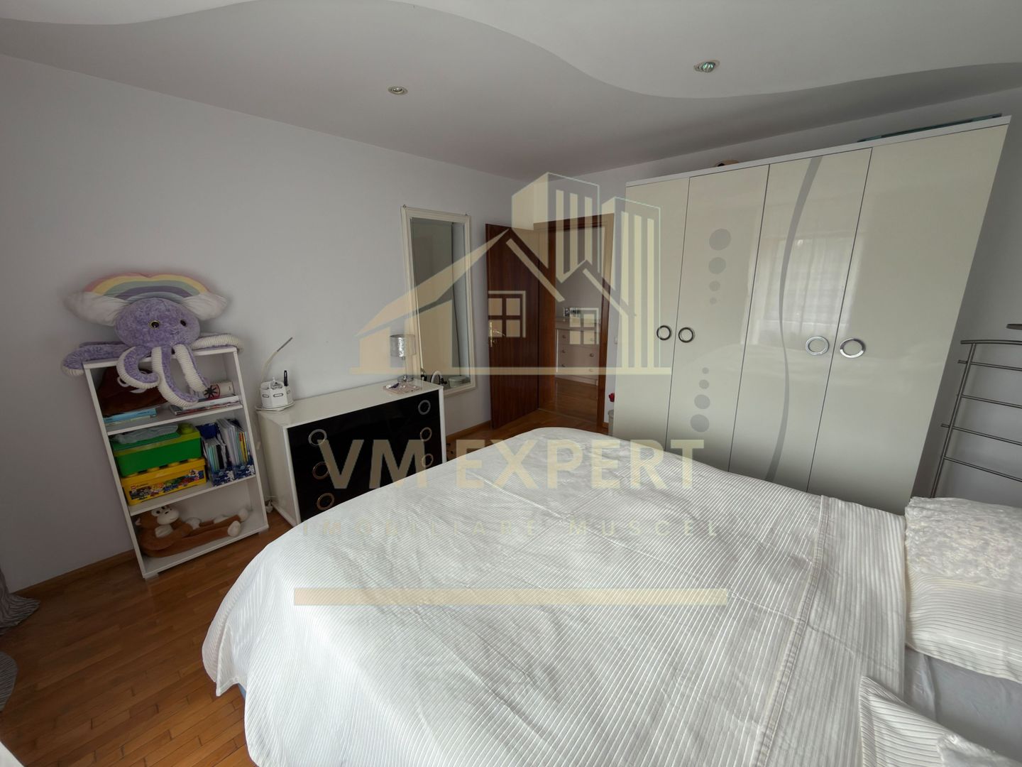 CASĂ 5 CAMERE TEREN 1600 MP CAMPULUNG - Poză 39