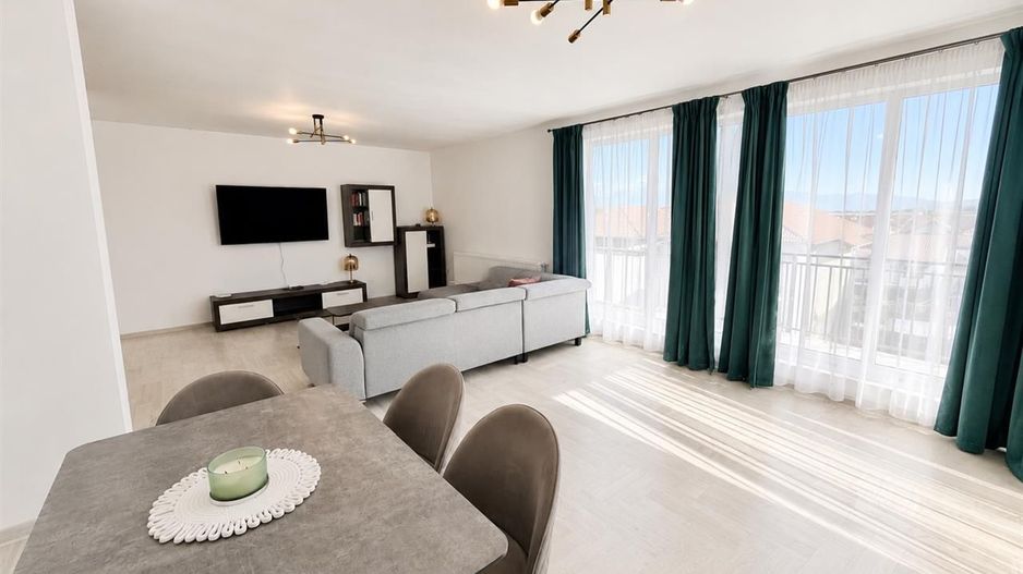 Penthouse modern cu 2 terase spectaculoase și parcare inclusă - Poză 5