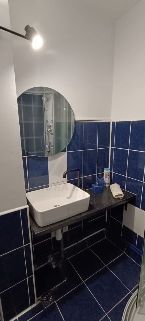 Apartament renovat 3 camere 66 mp utili 2 balcoane 2 bai zona Turnisor - Poză 10