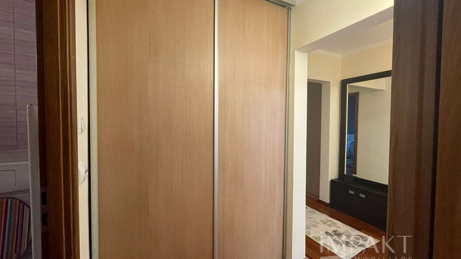 Apartament 3 camere ZORILOR 65mp | complet mobilat și utilat + garaj - Poză 12