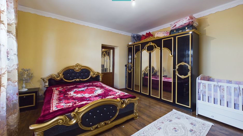 Apartament cu 2 camere la curte comună, Pârneava - Poză 11