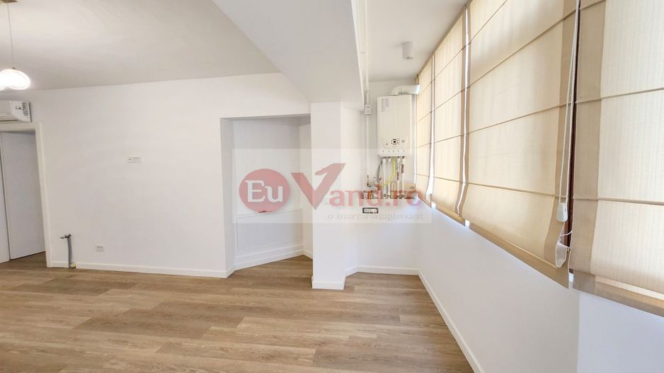 De vanzare apart. 3 camere Faleza , vedere Dunare, 78 mp, renovat premium - Poză 18