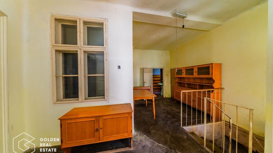 Casa individula cu 5 camere, zona central - Poză 14