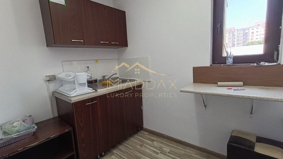 Vila cu 5 camere *276mp* // Zona Rahova - Poză 14