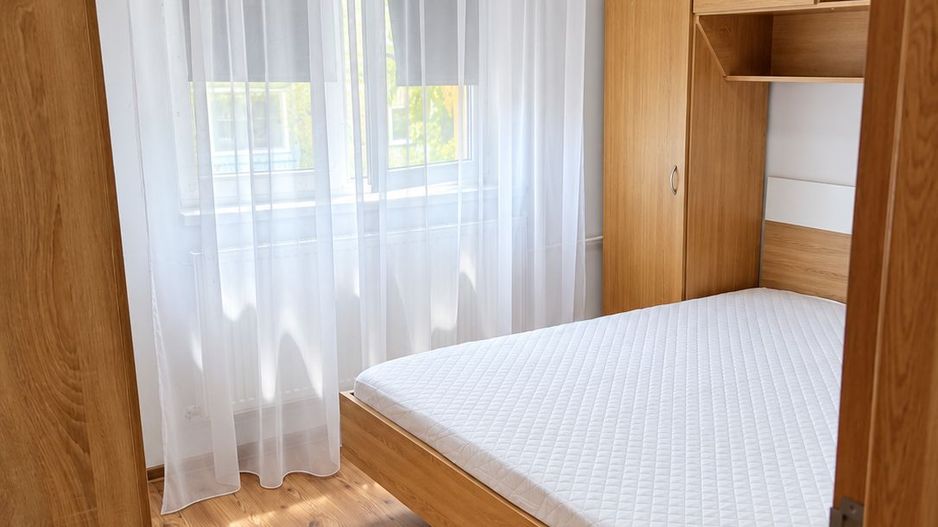 Apartament renovat cu 2 camere și balcon – zona Lugojului - Poză 4