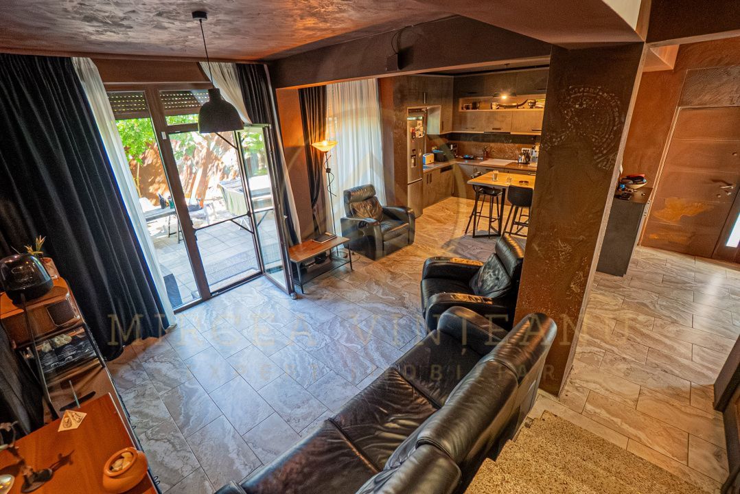 Casa P+1E de vanzare in Mamaia - Tabara Navodari - Poză 4