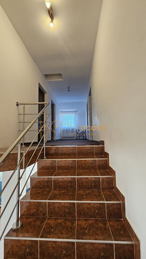 Casă / Vilă cu 8 camere de vânzare în Manastur, Cluj-Napoca - Poză 14