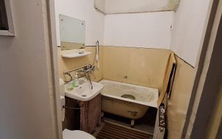 Apartament 2 camere, cartierul Florilor - NECESITĂ RENOVARE - Poză 6
