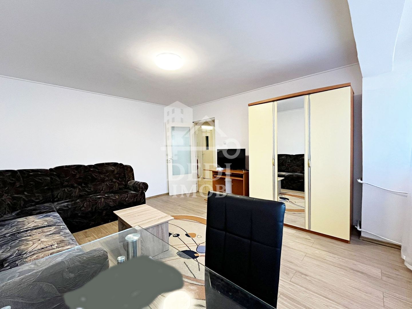 Apartament cu 3 camere de inchiriat zona Calea Aradului, Oradea - Poză 1