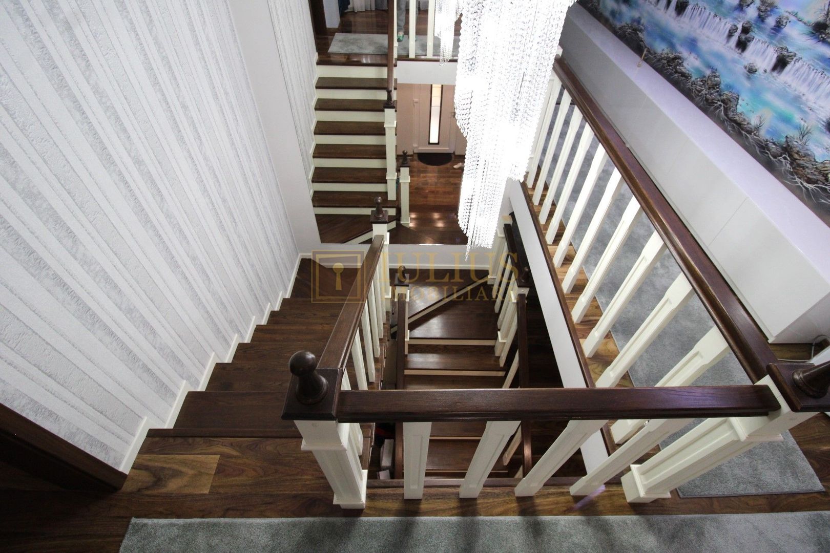 Sat Giroc, ideal pentru diverse afaceri sau pentru locuit. - Poză 11