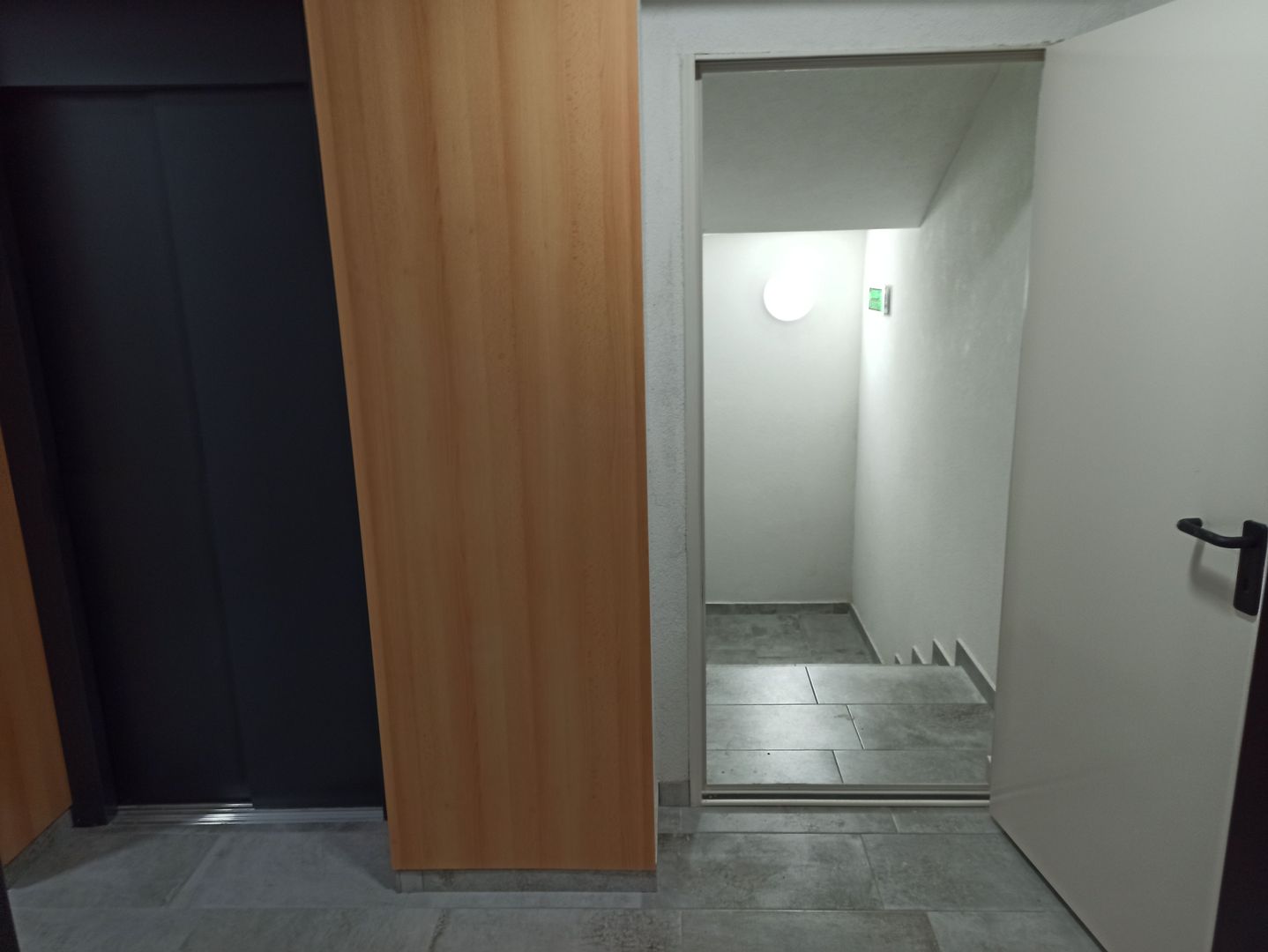 2camdec.modern/sec4,Mall Grand Arena - Poză 18