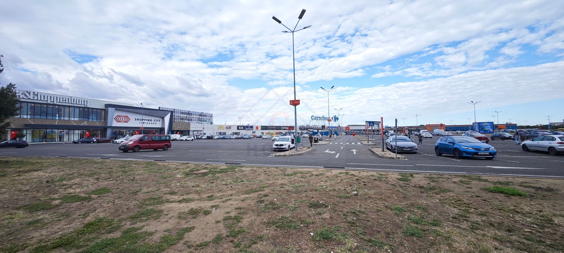 Apartament mare, decomandat, bucatarie separata. PET FRIENDLY. - Poză 37