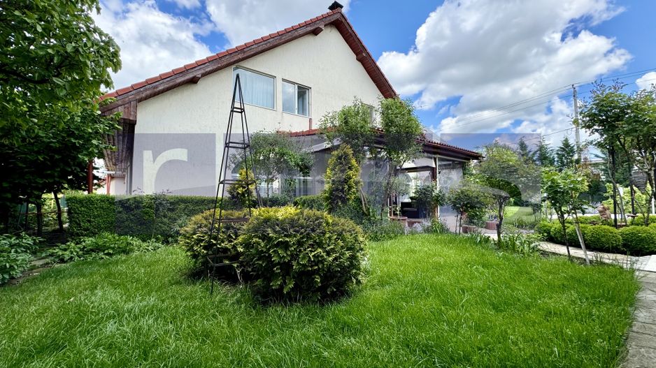 VANZARE VILA UNICA | PISCINA | TEREN 2.200 MP | CORBEANCA | OSTRATU - Poză 3