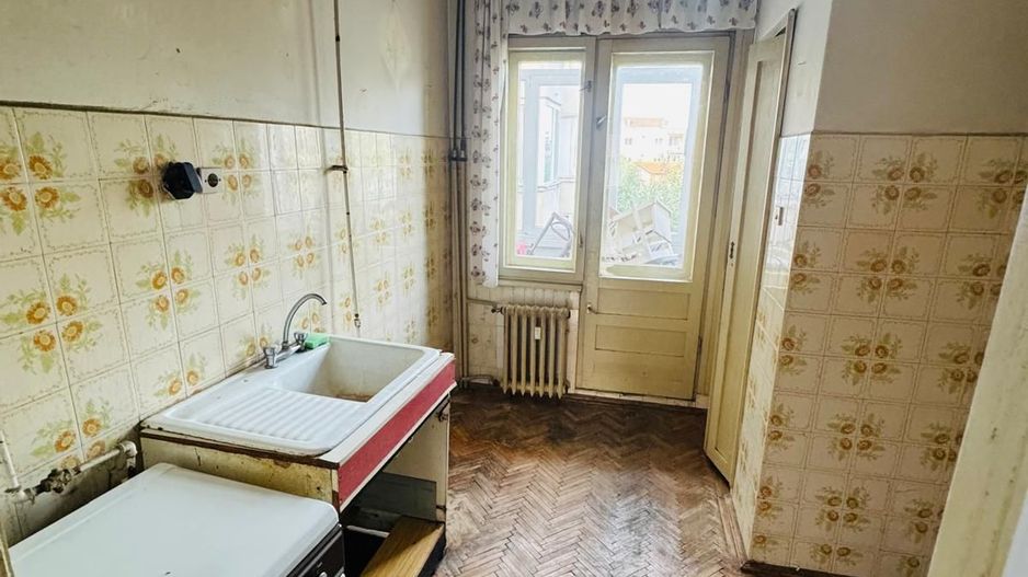De vanzare Apartament 3 camere, Central, Piata Mica, et 3/4, Arad - Poză 10