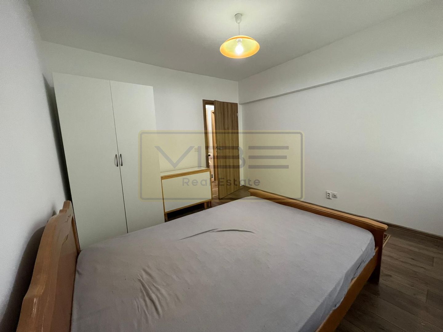 Apartament 2 dormitoare + living Podu Ros - Poză 4