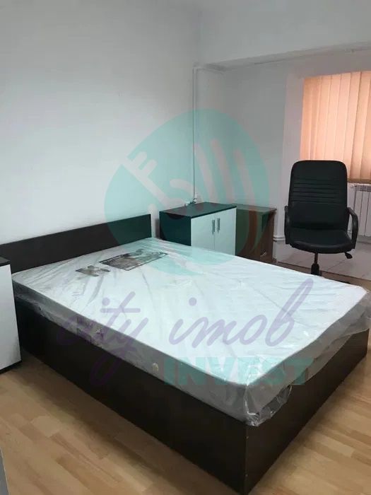 3 camere pe Bulevardul Decebal - Poză 5