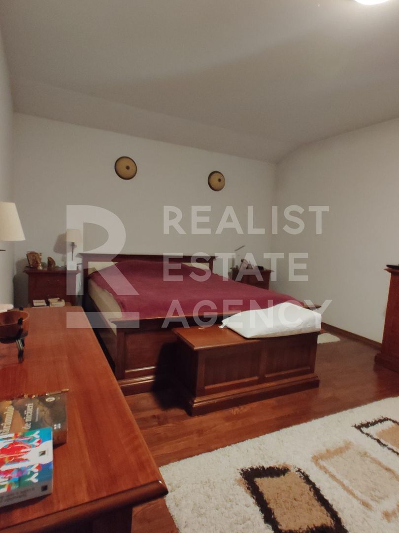 Vilă individuală 430 mp utili, teren 2.000 mp, panouri solare - Poză 6