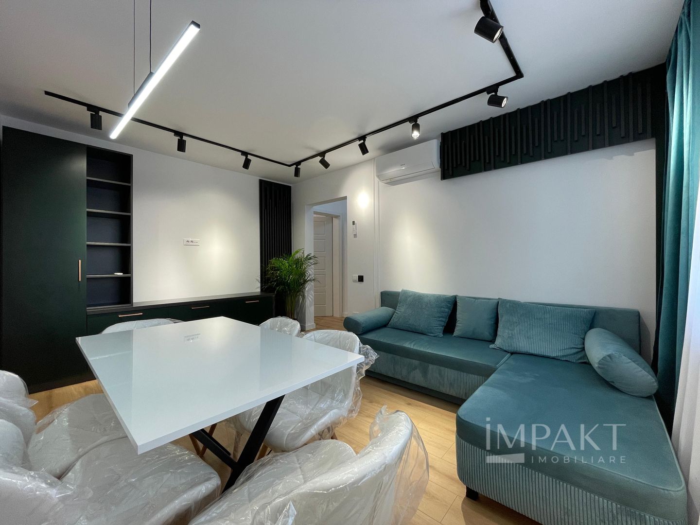 Apartament cu patru camere spre vanzare in cartierul Manastur! - Poză 2