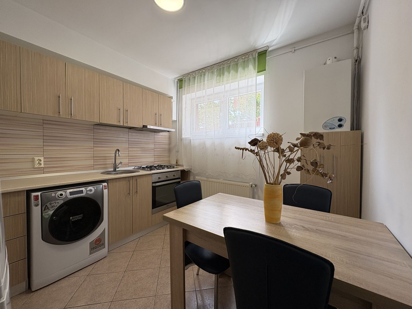 Garsoniera Fundeni 33mp Demisol Loc de Parcare - Poză 6