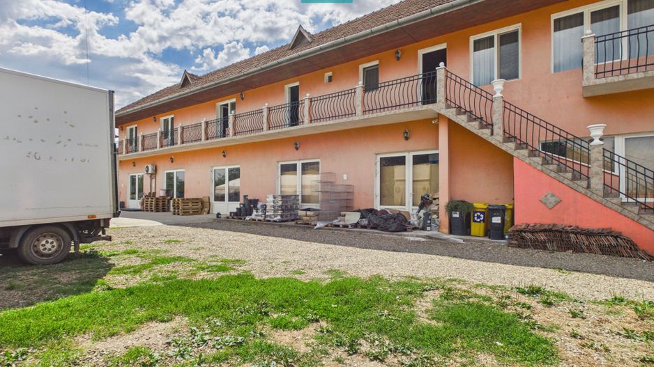 Clădire 446 mp | Teren 1.579 mp Nojorid - Poză 1