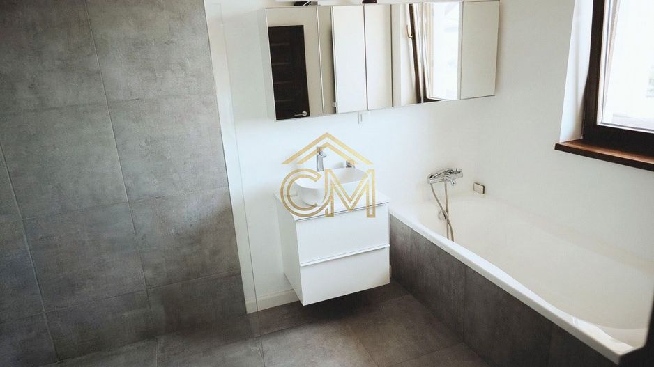 Casa 8 Camere- 3 Bai-316 MPU- Teren 581MP-Selimbar - Poză 9