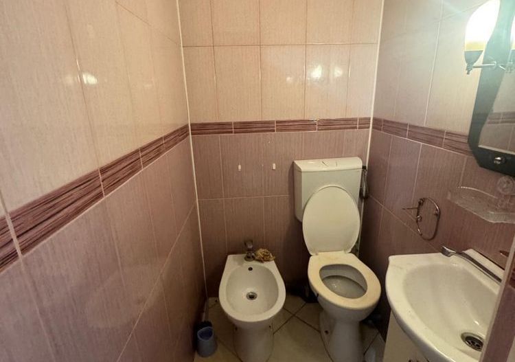 Inchiriez apartament nemobilat 4 camere Pantelimon - Poză 7