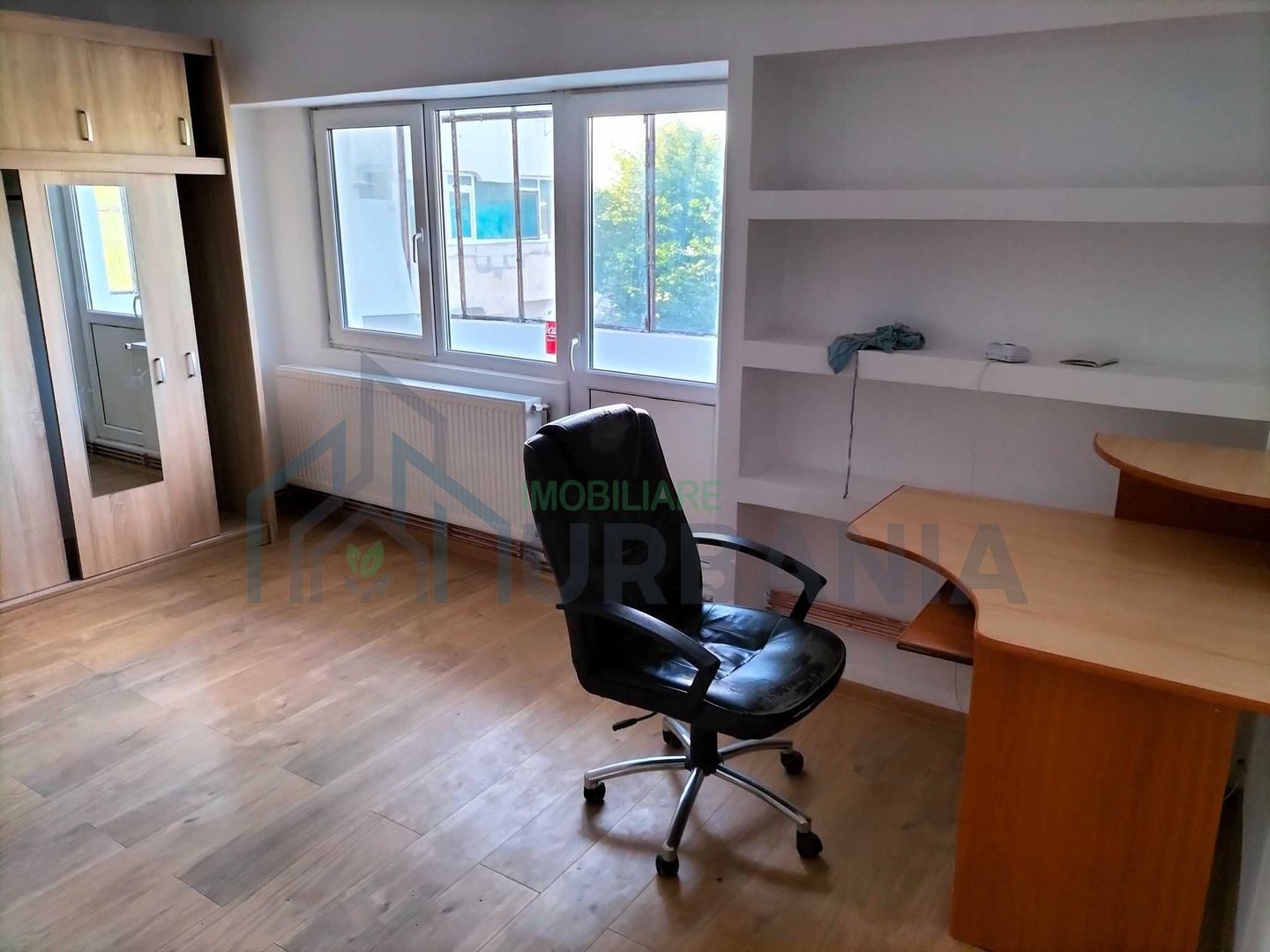 #, inchiriez apartament cu o camera ( 40 m2 ) in Lunca Cetatuii - Poză 1
